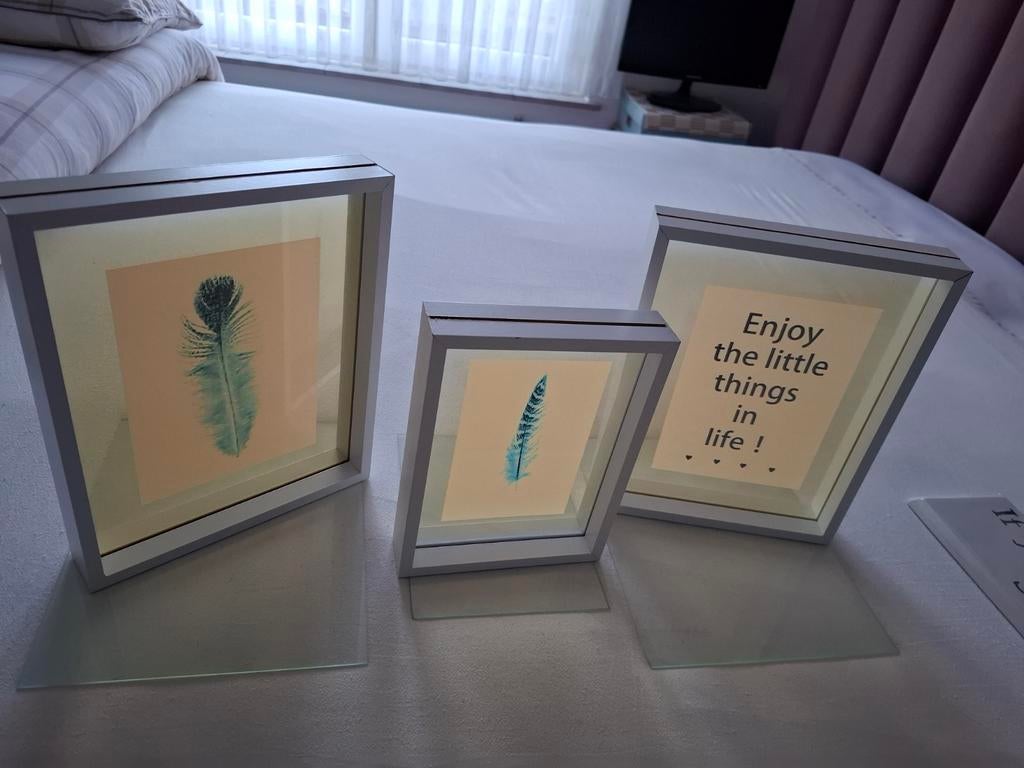 Set van 3 witte fotolijsten/vitrines met glas, Minder dan 50 cm, Ophalen of Verzenden, Zo goed als nieuw, Minder dan 50 cm