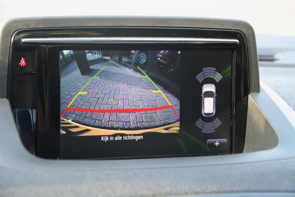 Renault Mégane 1.2 TCe Bose|Clima|CAMERA|NAVI|PANO|DealerOH, Voorwielaandrijving, Gebruikt, Euro 6, 4 cilinders