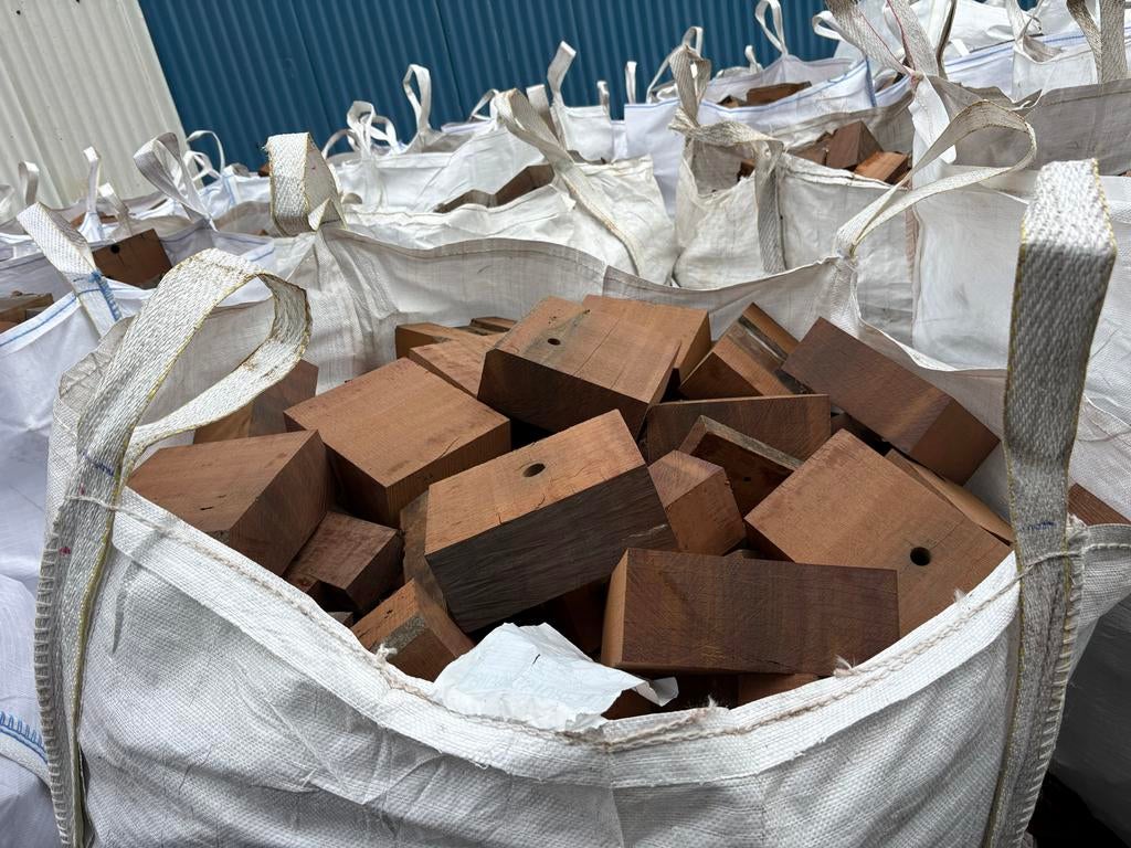 Hardhout haardhout per big bag, voor de snelle beslisser, Minder dan 3 m³, Ophalen of Verzenden, Overige houtsoorten, Blokken