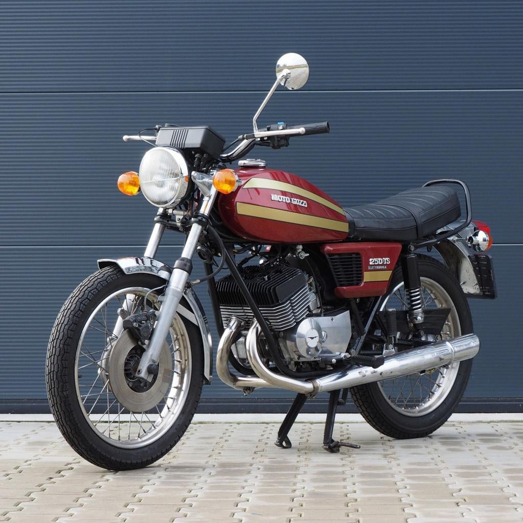 Moto guzzi 250 ts elettronica - BJ 1980 - 24178km -, Motoren, 250 cc, 2 cilinders, Occasion, Classic
