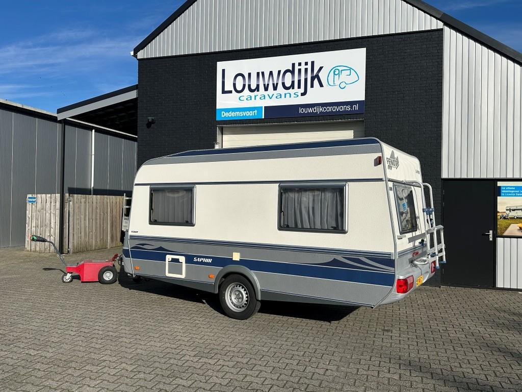 FENDT Saphir 420 Q ’01 (Treinzit, 4 Pers.), Vast bed, Bedrijf, 750 - 1000 kg, Info@louwdijkcaravans.nl