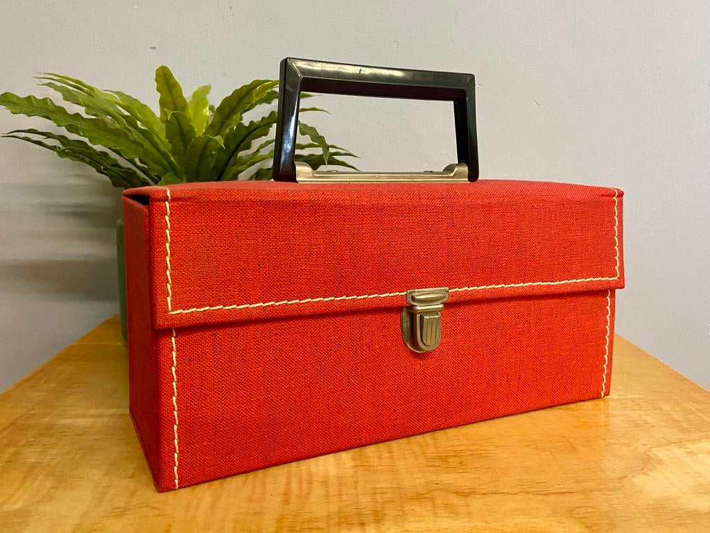 Retro Cassettebandjes koffertje vintage houder cassettes, Verzamelen, Retro, Audio en Video, Ophalen