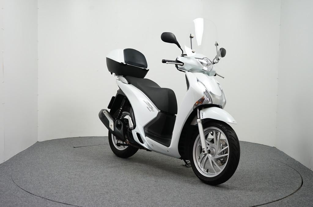Honda SH 150 (bj 2015) - foto 2