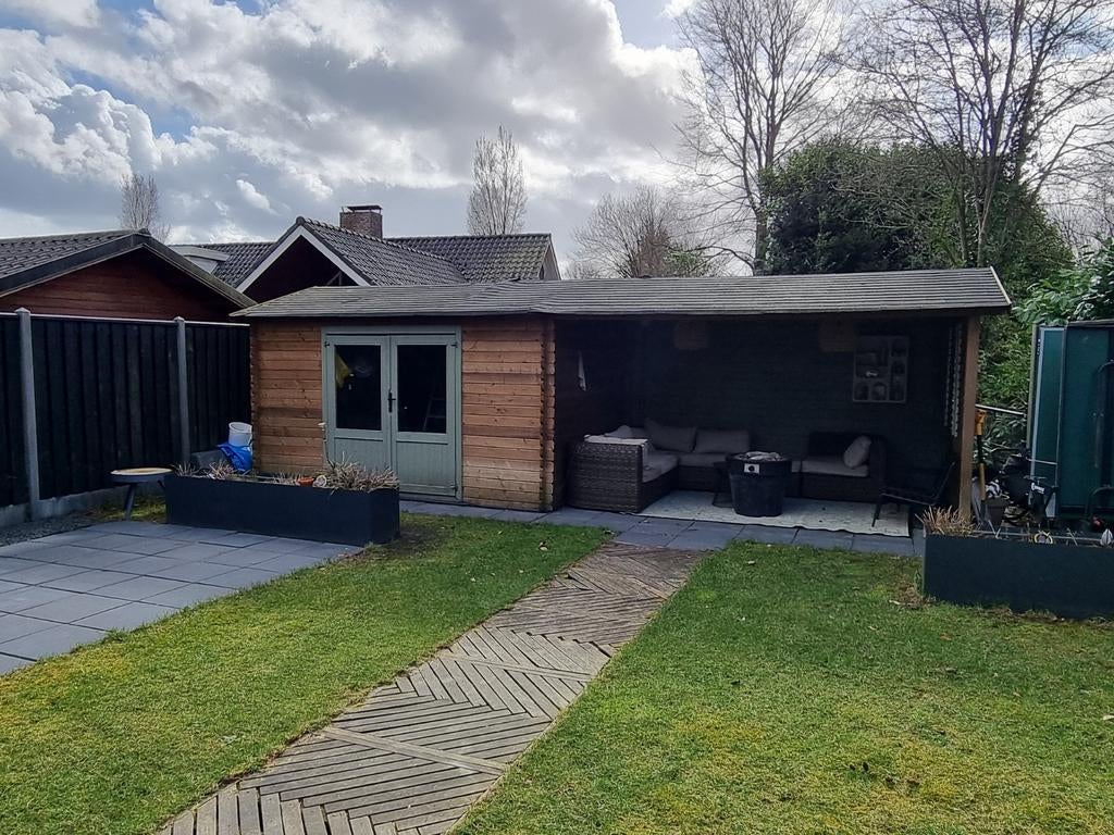 Fonteyn tuinhuis met overkapping ±8×3 m  – berging + lounge, Tuin en Terras, Tuinhuizen, Tuinhuis, Ophalen of Verzenden, 2 ramen