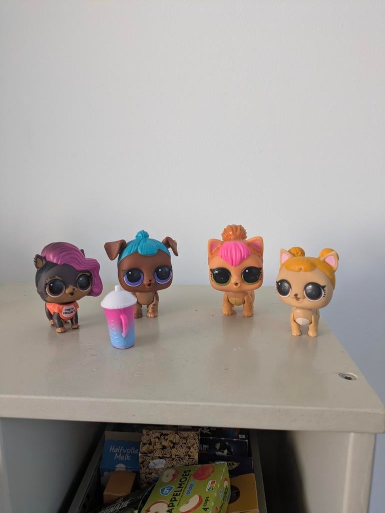 Lol pets poppetjes L.O.L. surprise poesjes hondjes, Verzamelen, Ophalen of Verzenden, Gebruikt