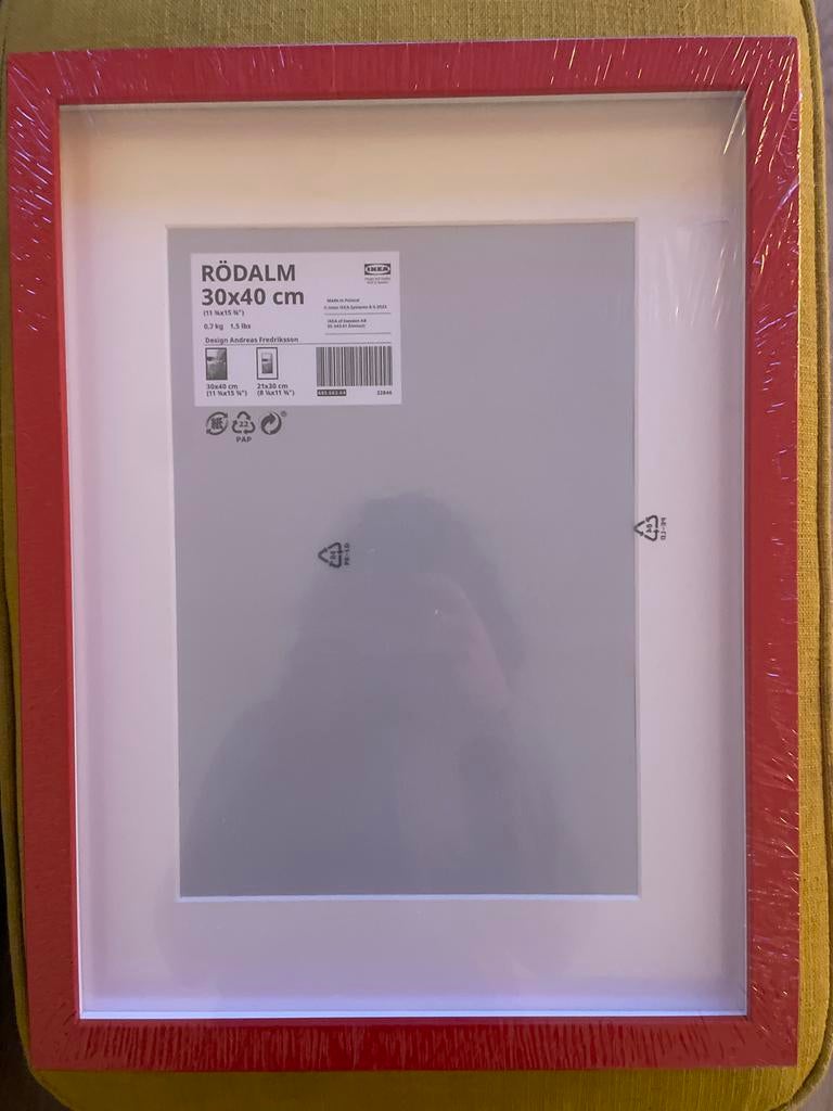 IKEA RÖDALM Fotolijst Rood 30x40 cm Nieuw in verpakking, Ophalen, Nieuw, Overige materialen, Minder dan 50 cm