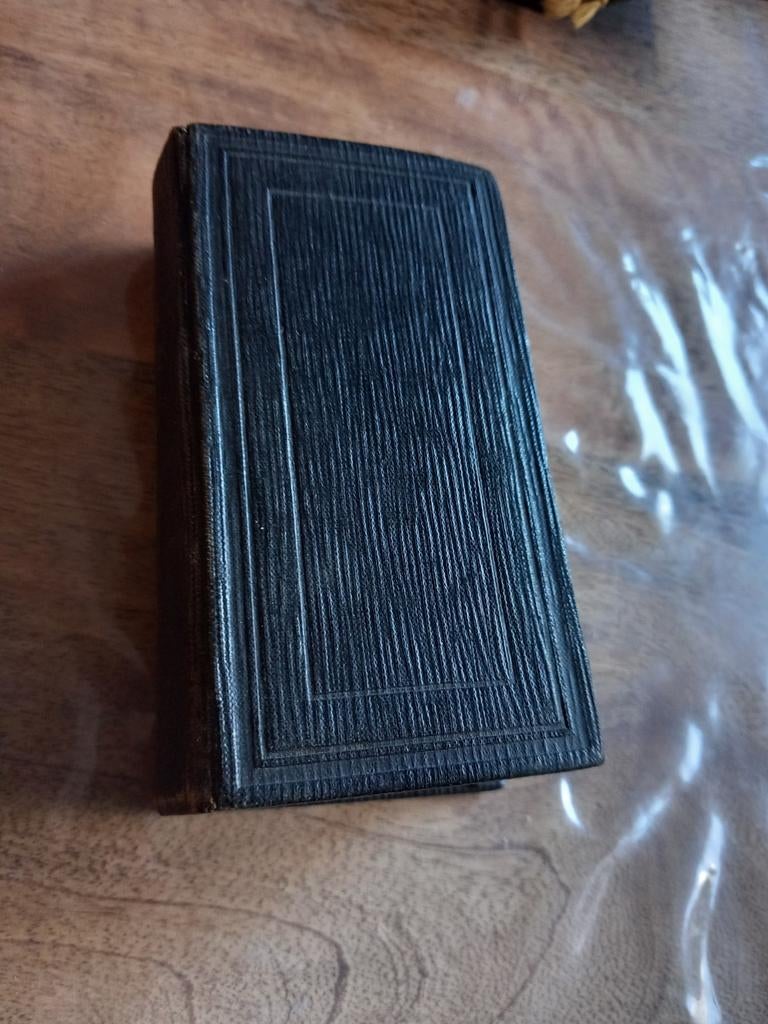 Oud zwart bijbeltje, Ophalen of Verzenden