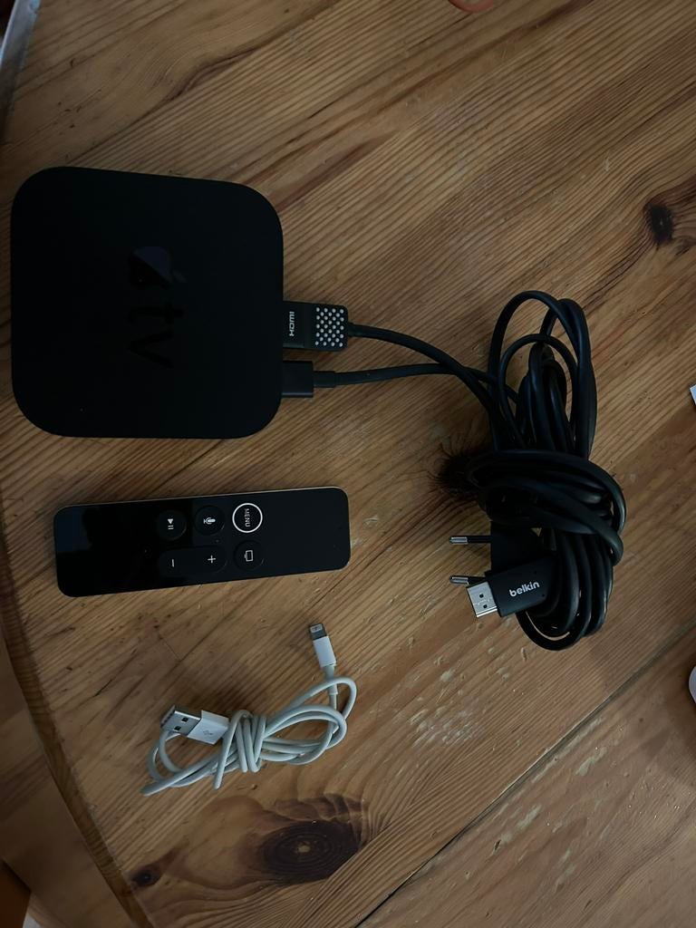 Apple TV 2e generatie 2017, Ophalen of Verzenden, Zo goed als nieuw, HDMI, Minder dan 500 GB