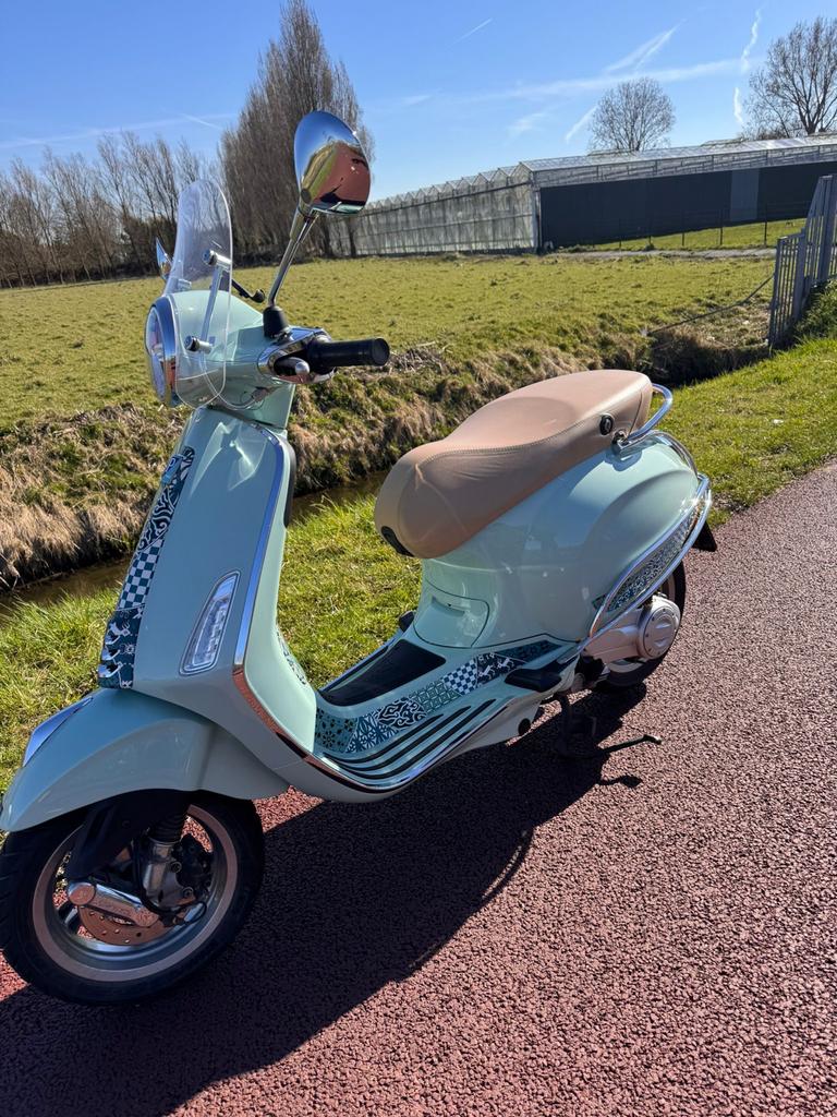Vespa Primavera FL Batik 4T 45km EURO5 met Scoot Secure, Ophalen, Overige modellen, Maximaal 45 km/u, Zo goed als nieuw