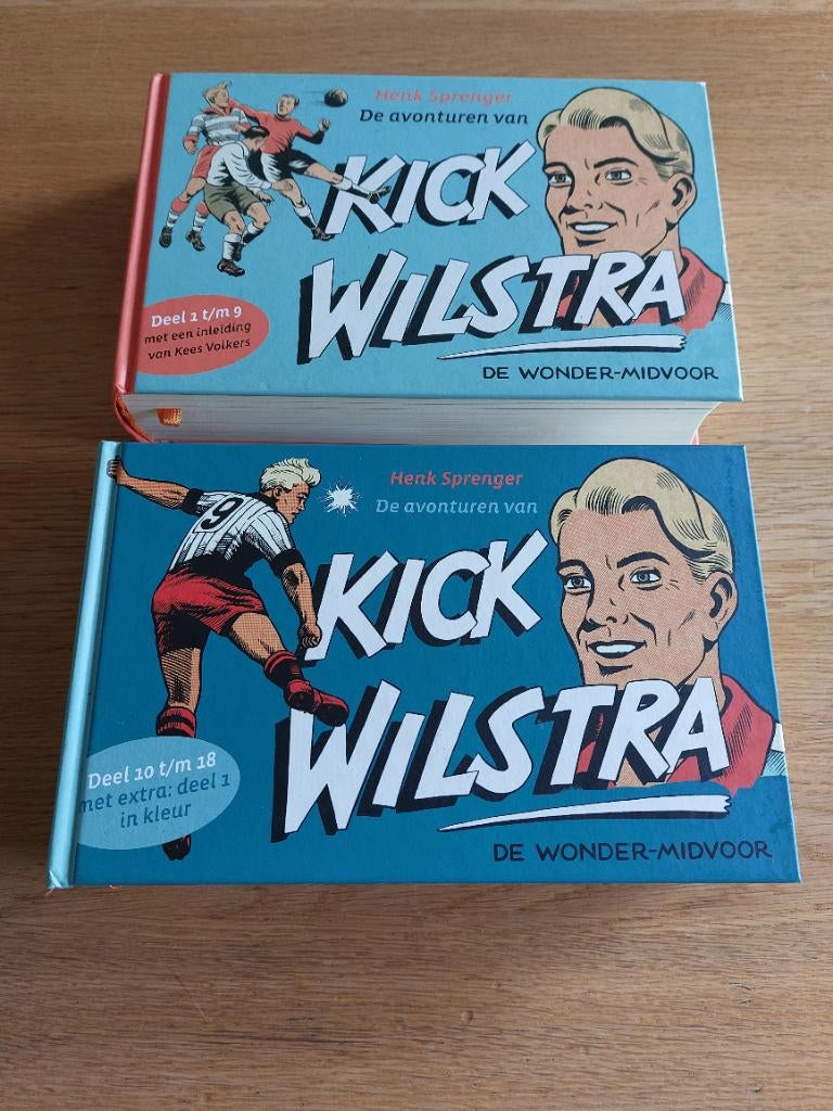Kick Wilstra. Alle 18 boekjes. Heruitgave in 2 hardcovers., Boeken, Stripboeken, Complete serie of reeks, Henk Sprenger, Ophalen of Verzenden