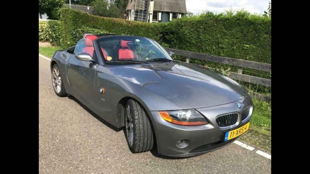 BMW Z4 E85 2.5I 2003 Sterling Grau., Auto's, BMW, Achterwielaandrijving, Cabriolet, Leder, Handgeschakeld