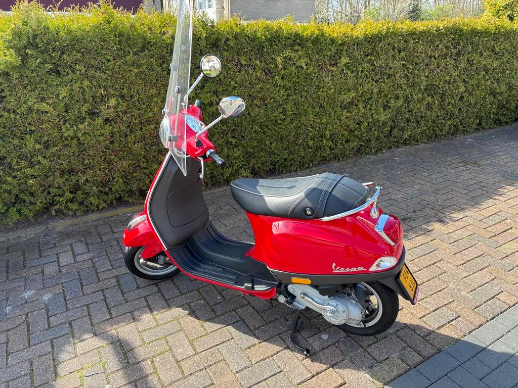 Vespa LX 50 4T scooter, rood, Maximaal 45 km/u, Ophalen of Verzenden, Zo goed als nieuw, Benzine