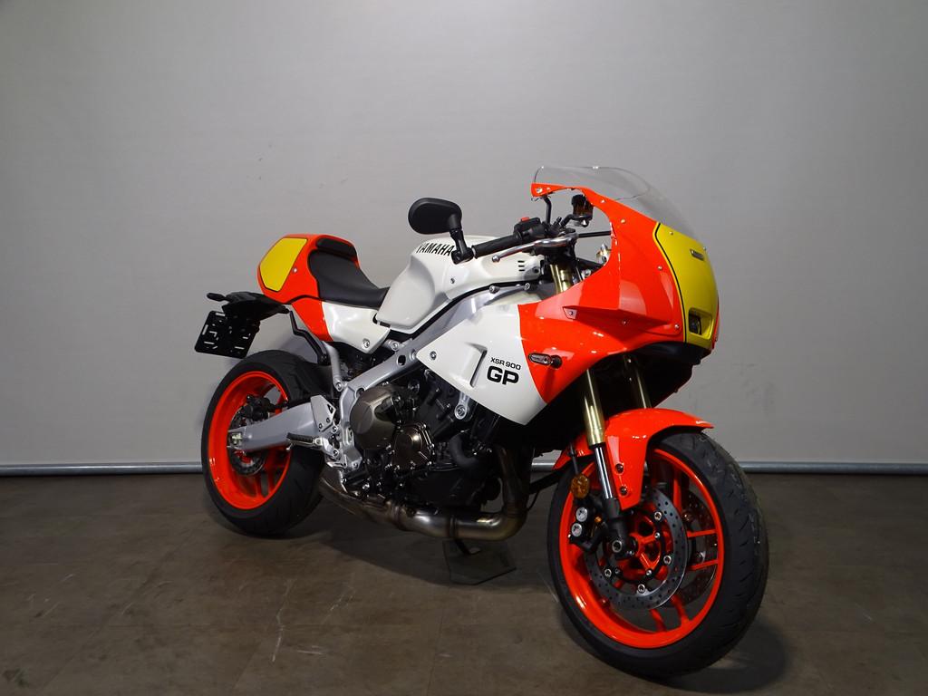 Yamaha XSR 900 GP - foto 2