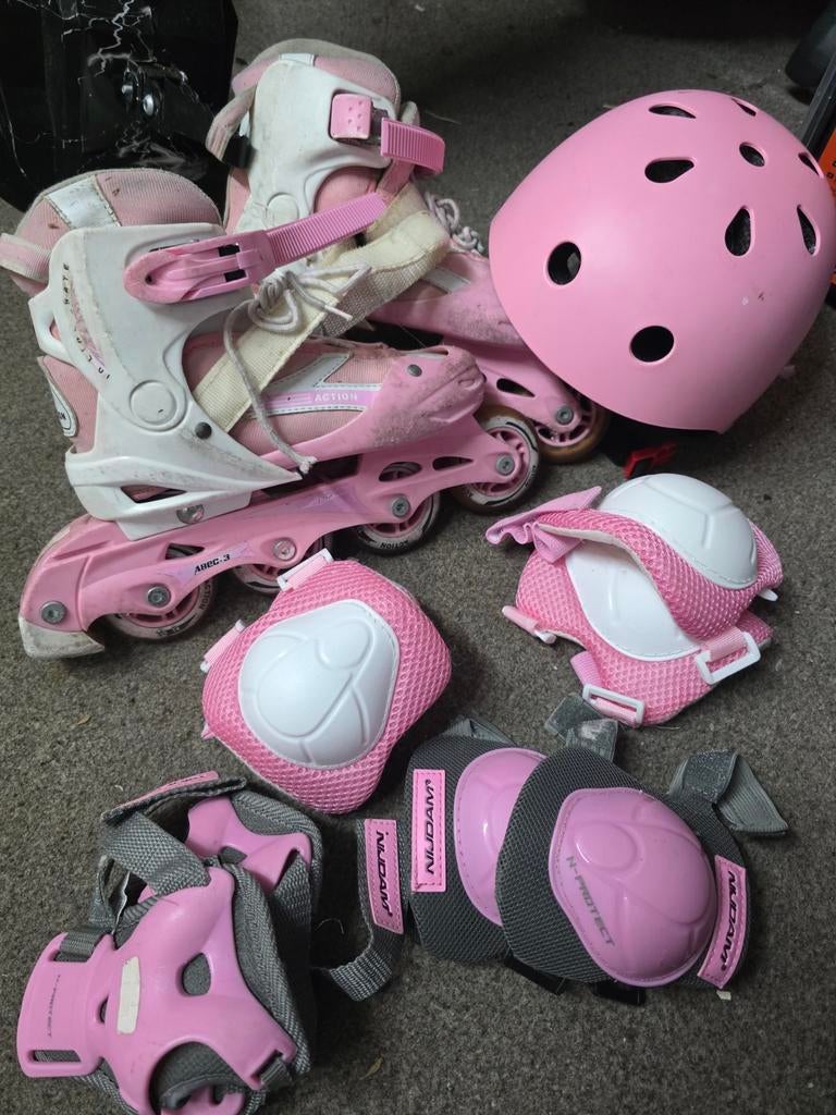 Roze rolschaatsen set met helm en beschermers, Ophalen of Verzenden, Verstelbaar