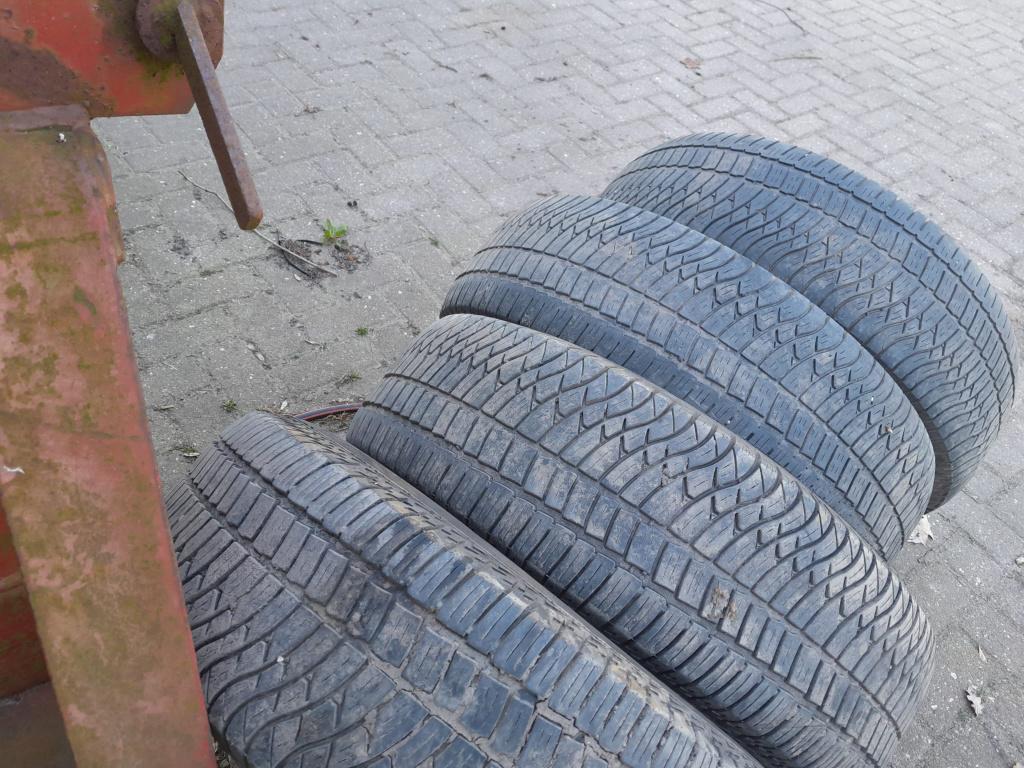 245/70/16 Allseason banden / Urban Terrain 3pmsf, Auto-onderdelen, Banden en Velgen, Ophalen, 16 inch, All Season, Band(en)