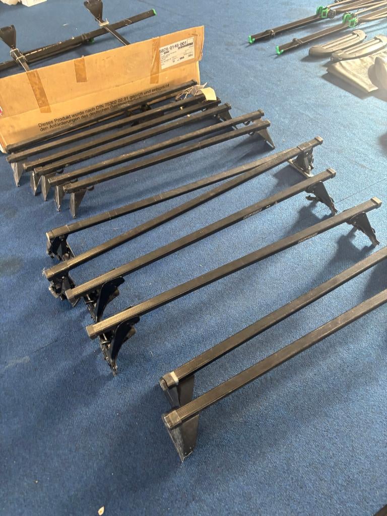 DIVERSE SAAB DAKDRAGERS, Ophalen