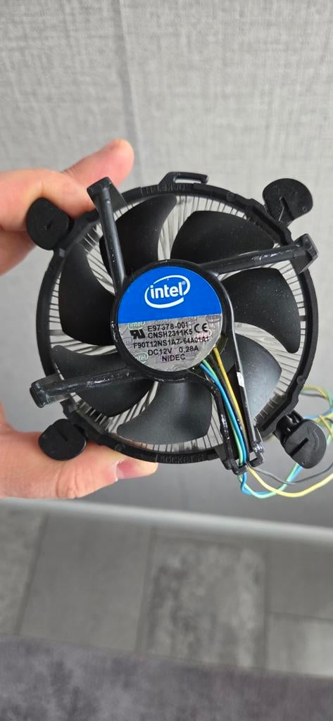 Intel CPU cooler / koeler socket 1151 1150 1155 1156, Computers en Software, Computerkoelers, Ophalen of Verzenden, Zo goed als nieuw