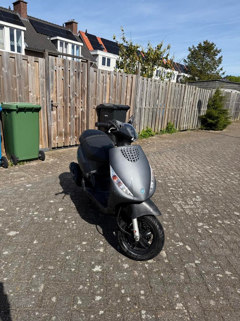 Piaggio Zip 2000 4 takt bj 2017, Ophalen, Zo goed als nieuw, Benzine, Overige modellen
