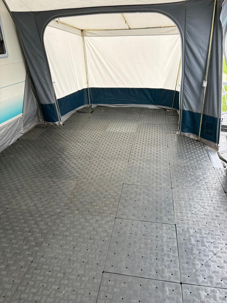 Vloertegels voortent vloer, Ophalen, Gebruikt