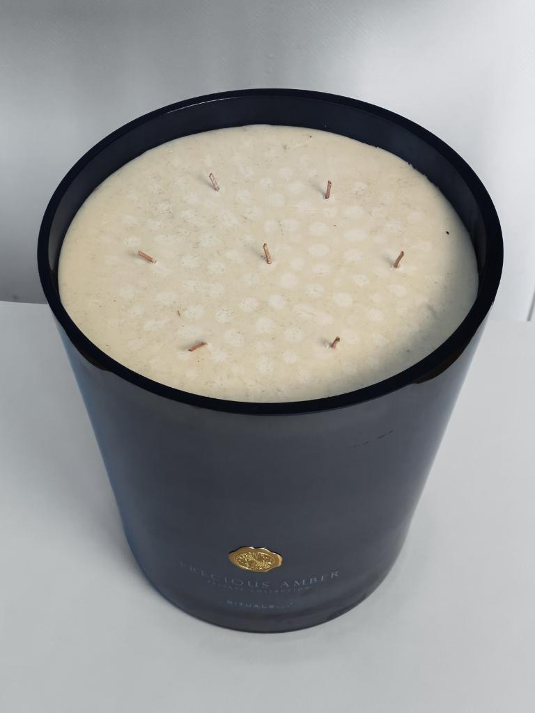 Geurkaars Rituals - Precious Amber XXXL  – (6000g), Ophalen, Overige materialen, 25 tot 50 cm, Zwart