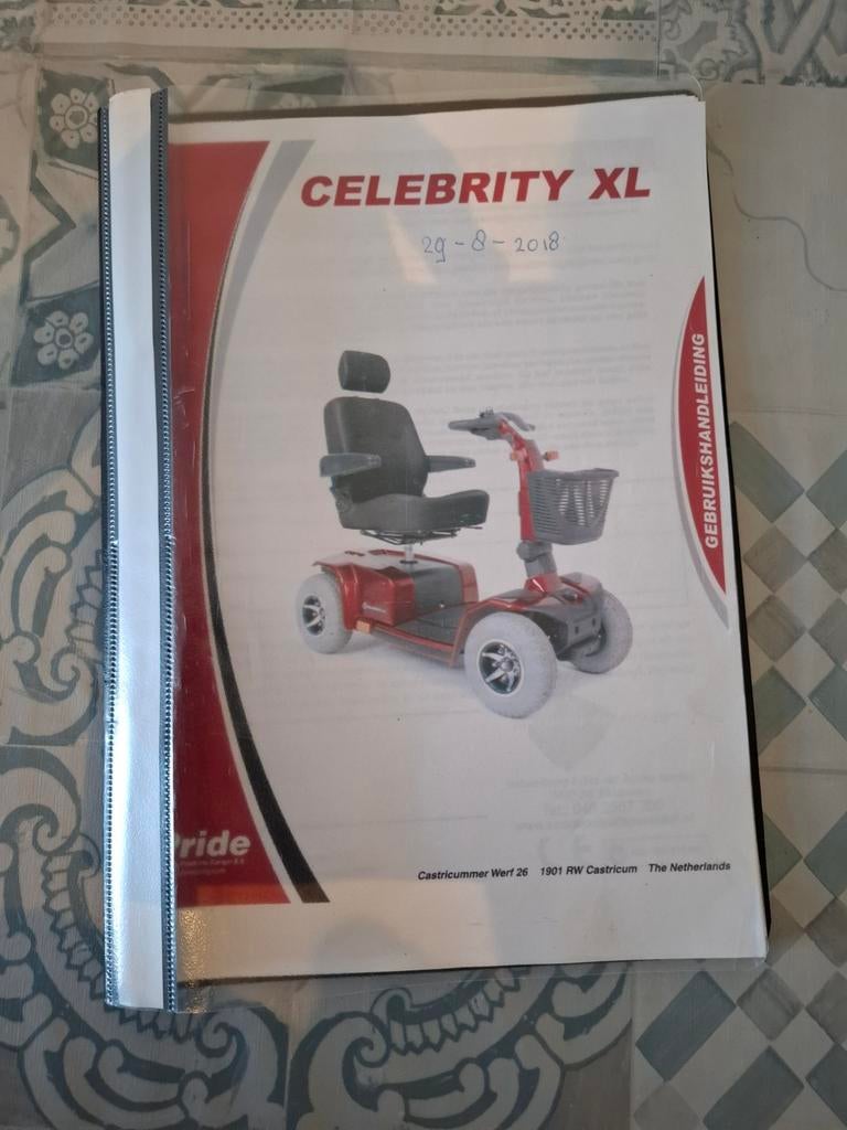 Scootmobiel Pride celeberty xl, Ophalen, Gebruikt, 11 t/m 15 km/u