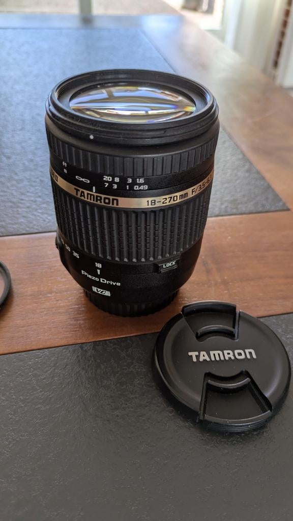 Tamron ef-s telelens 18-270 mm met zonnekap en uv filter, Ophalen, Zo goed als nieuw
