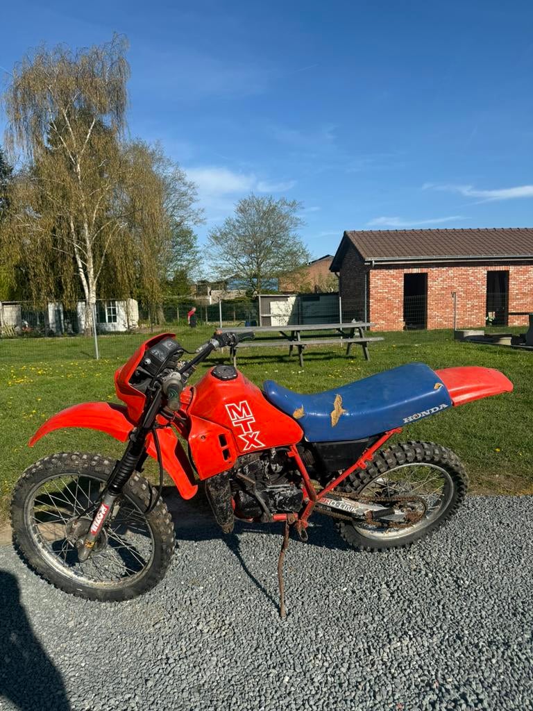 Honda mtx 50r met papieren, Fietsen en Brommers, Brommers | Honda, Ophalen, Zo goed als nieuw, MTX
