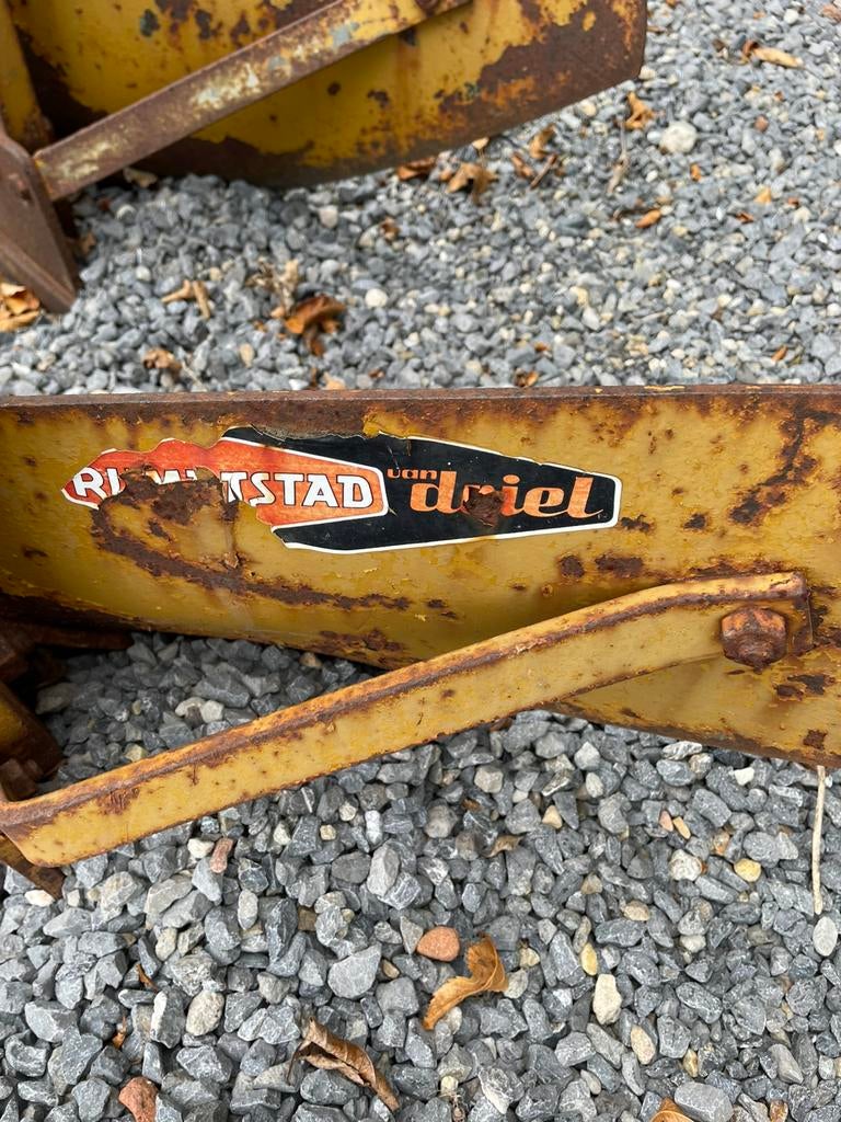 Goede nette rumptstad ploeg  7 scharig, Zakelijke goederen, Agrarisch | Werktuigen, Ophalen of Verzenden, Grondbewerking