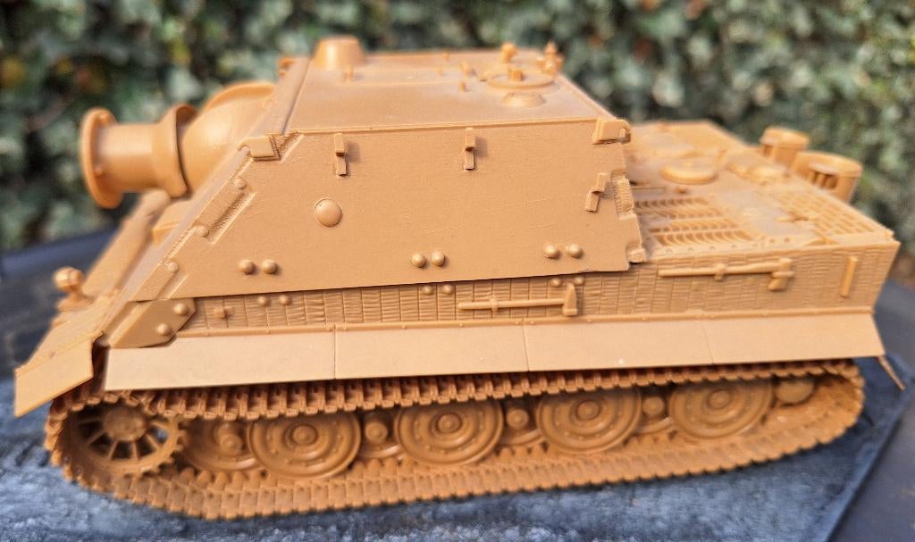 German 38cm assault mortar Sturmtiger - gebouwd - 1/35, Overige merken, Gebruikt, Tank, 1:32 tot 1:50