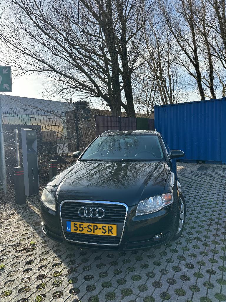 Audi A4 2.0 96KW Avant 2006 Groen, Auto's, Audi, Voorwielaandrijving, 730 kg, 4 cilinders, 1984 cc