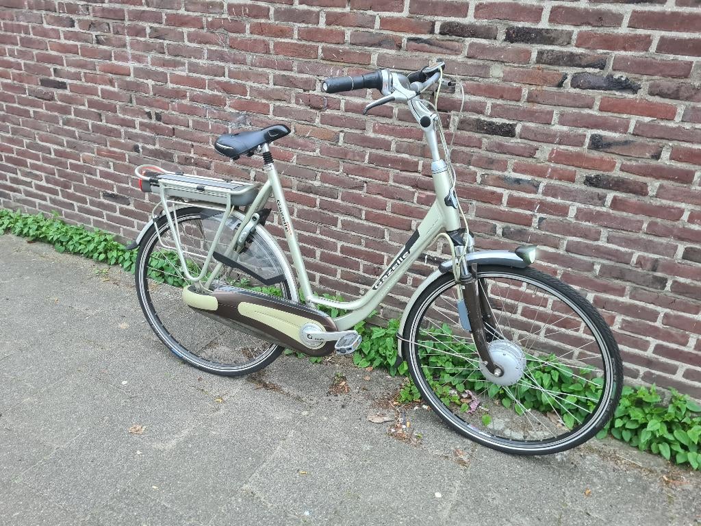 Gazelle elektrische damesfiets, 59 cm of meer, Ophalen, Zo goed als nieuw, Gazelle
