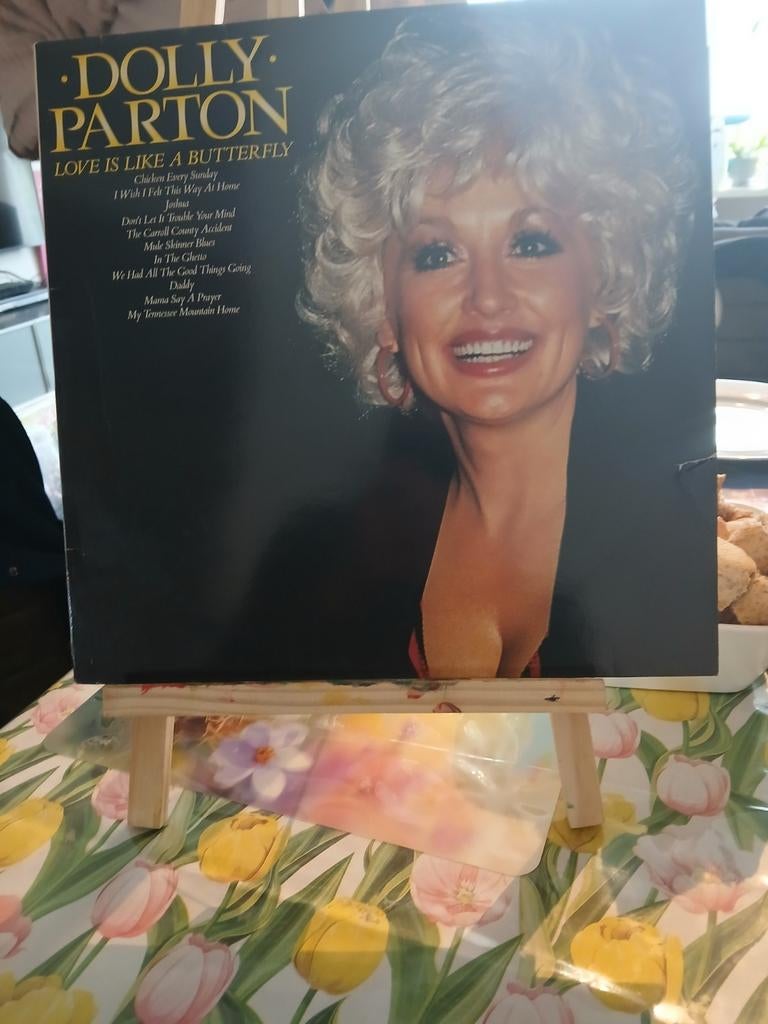 Dolly Parton - Love Is Like A Butterfly vinyl, Ophalen of Verzenden