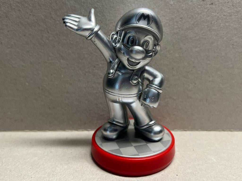 Amiibo Super Mario Mario - Silver Edition, Spelcomputers en Games, Games | Nintendo Switch, Avontuur en Actie, 1 speler, Ophalen of Verzenden