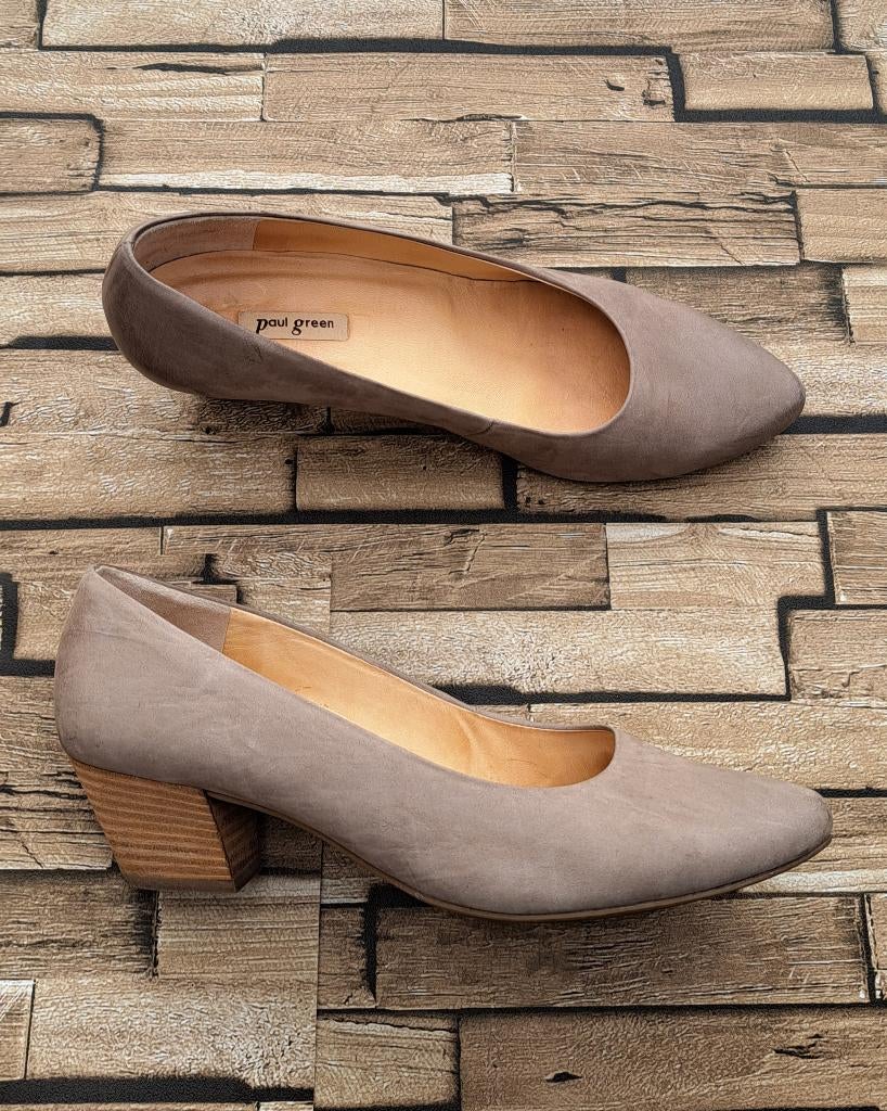 PAUL GREEN - elegante licht taupe leren pumps, maat 39, Kleding | Dames, Schoenen, Pumps, Bruin, Verzenden, Zo goed als nieuw