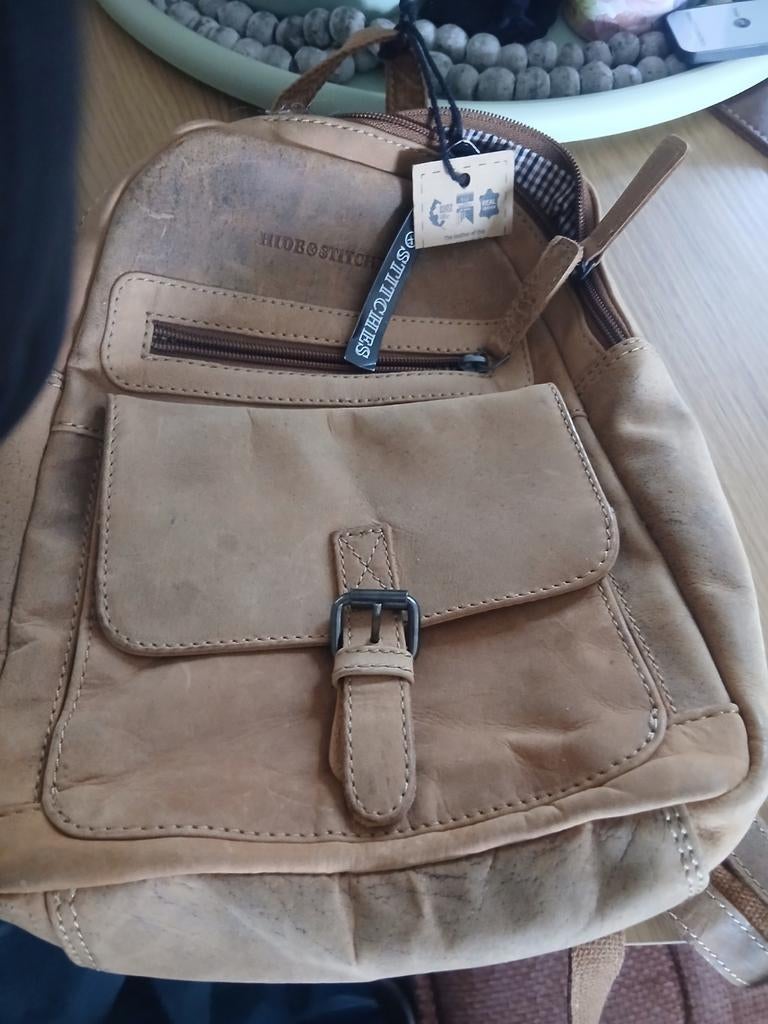 Lederen rugtas, Sieraden, Tassen en Uiterlijk, Tassen | Rugtassen, Gebruikt, Waterdicht, 30 tot 45 cm, Ophalen