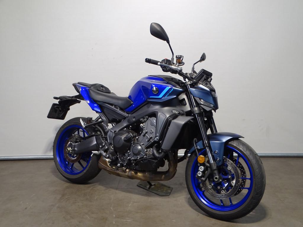 Yamaha MT 09 - foto 2