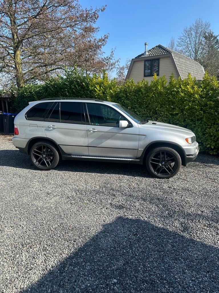BMW X5 3.0 D AUT 2003 Grijs, Auto's, X5, 255 €/maand, Diesel, Vierwielaandrijving