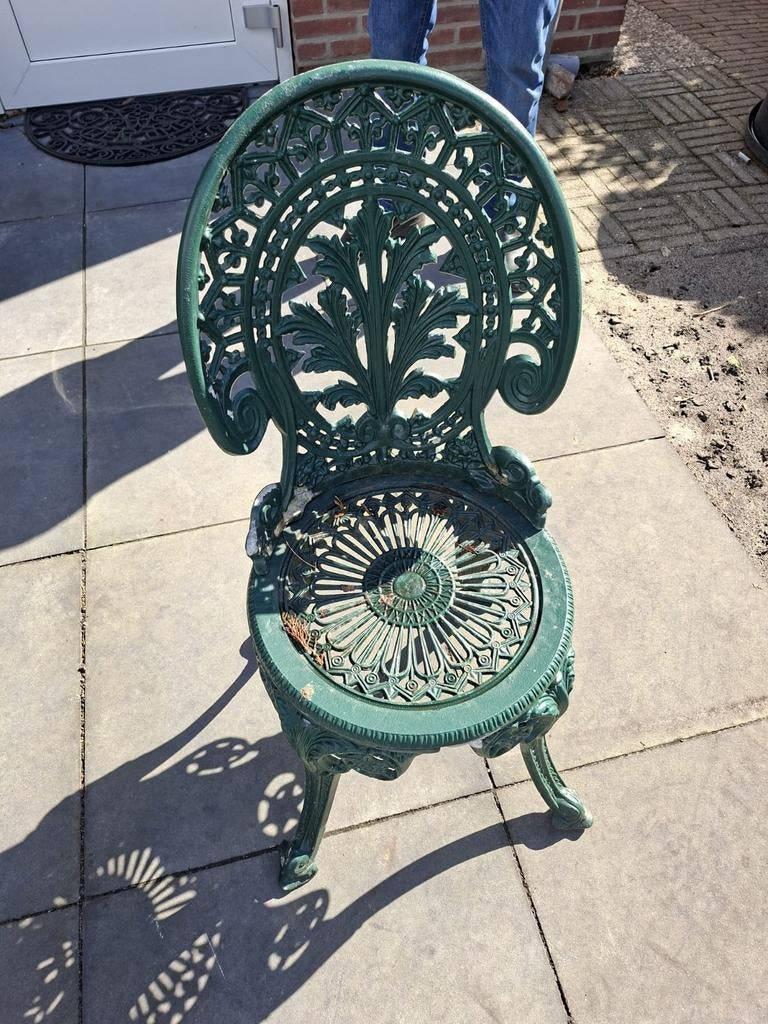 Bistro stoel, Ophalen