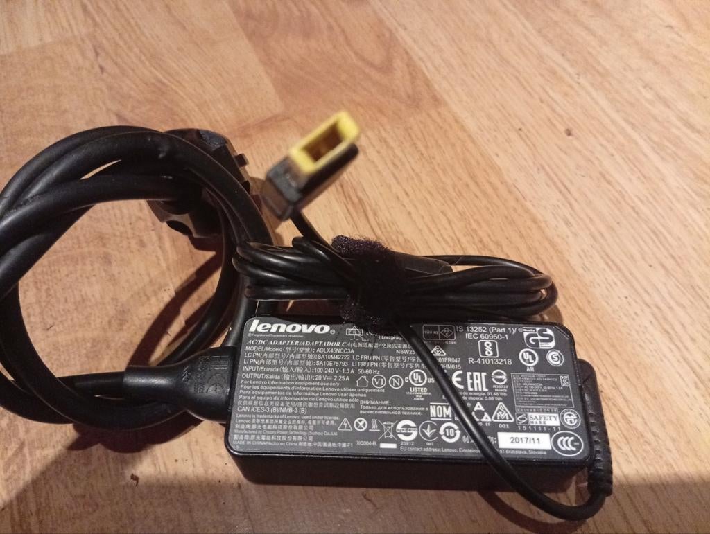 originele Lenovo AC/DC-adapter/lader, Ophalen, Zo goed als nieuw, Lenovo