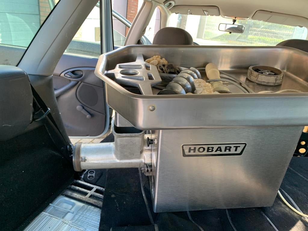 Gehaktmolen van Hobert, 4 liter of meer, Ophalen, Zo goed als nieuw, 3 snelheden of meer