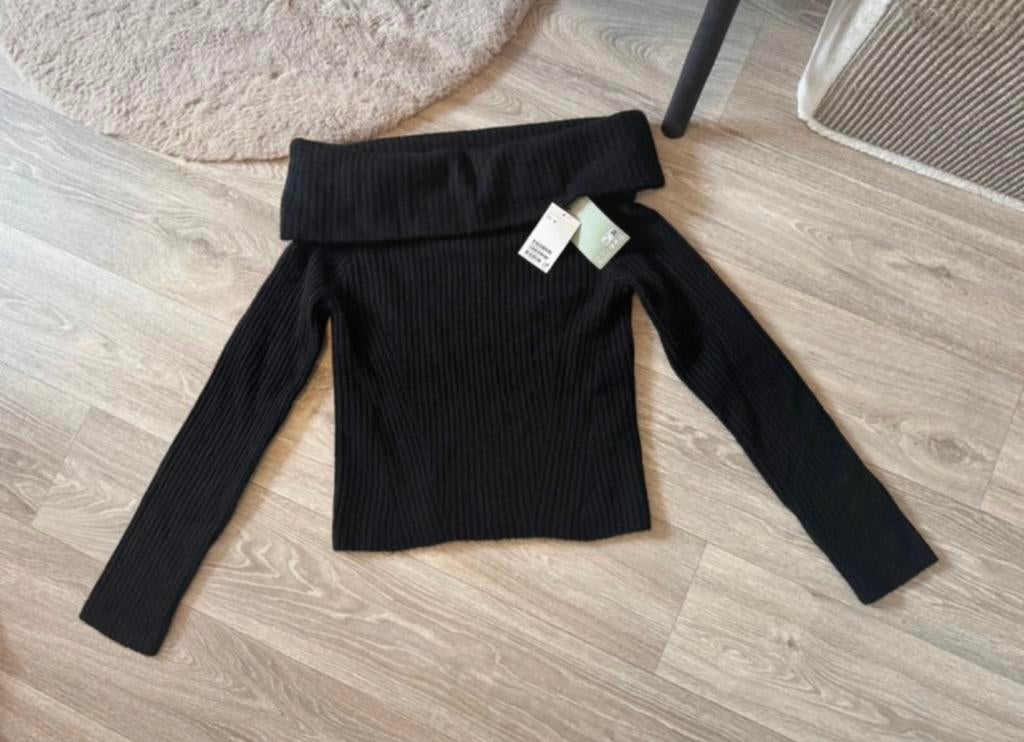 H&M off the shoulder trui zwart, Kleding | Dames, Ophalen of Verzenden, Nieuw, Maat 38/40 (M), Zwart