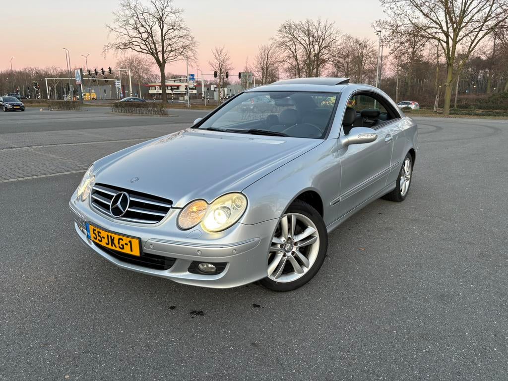 Mercedes-Benz CLK 3.0 Clk280 Coupe AUT 2008 Grijs, Auto's, Automaat, Achterwielaandrijving, 4 stoelen, 2996 cc