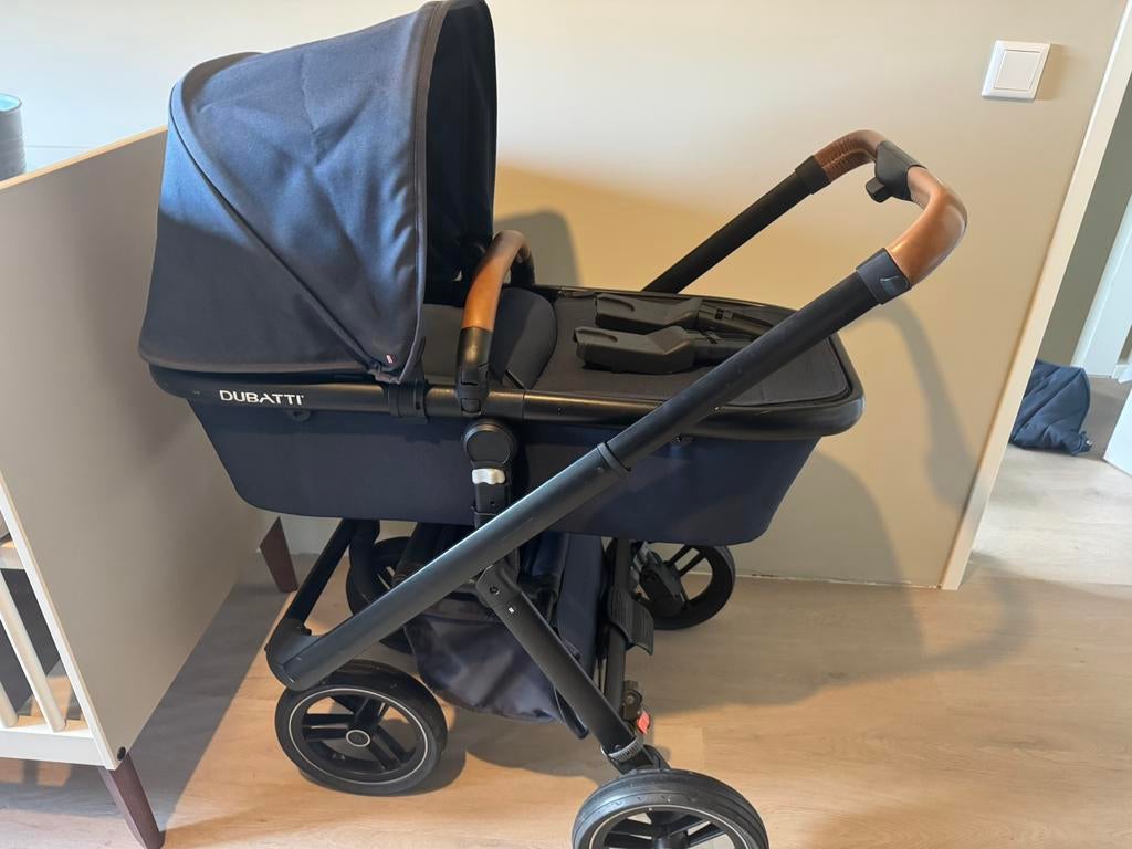 Complete kinderwagen zeer nette Dubbati one, Zo goed als nieuw, Verstelbare duwstang, Ophalen, Kinderwagen