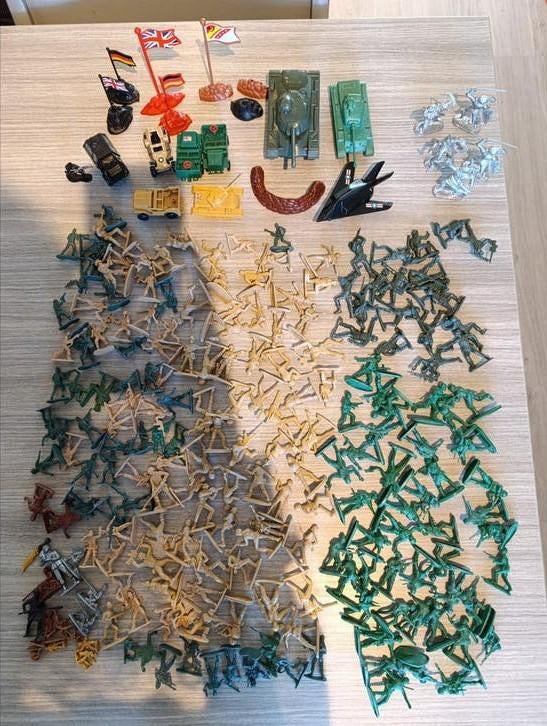 Grote set leger poppetjes en voertuigen, Gebruikt, Jongen of Meisje, Onbekend, Ophalen of Verzenden