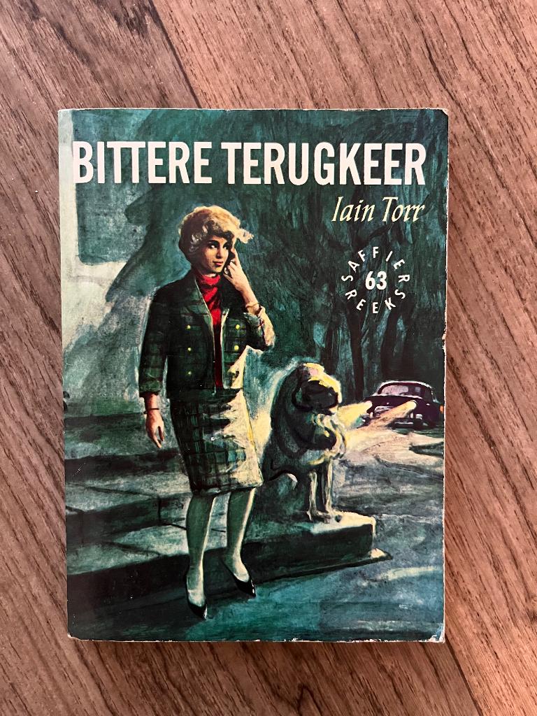 Vintage pocket book: bittere terugkeer, Boeken, Ophalen of Verzenden, Gelezen, Iain Torr