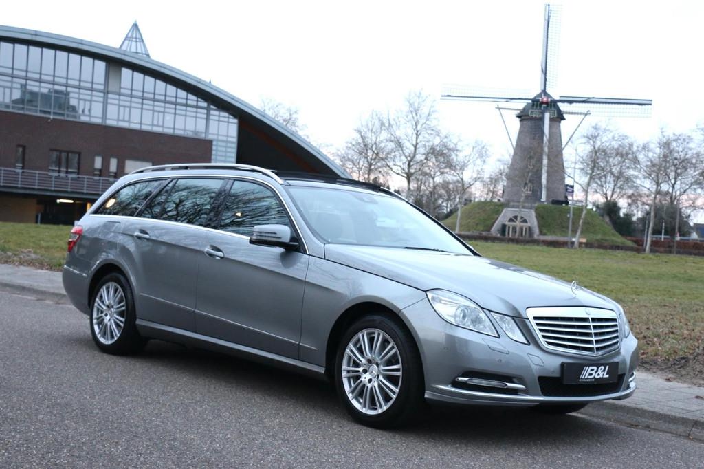 Mercedes-Benz E-klasse Estate 350 CGI 3.5 V6 4-Matic 7G-Tron, Auto's, Automaat, Euro 5, Gebruikt, Zwart