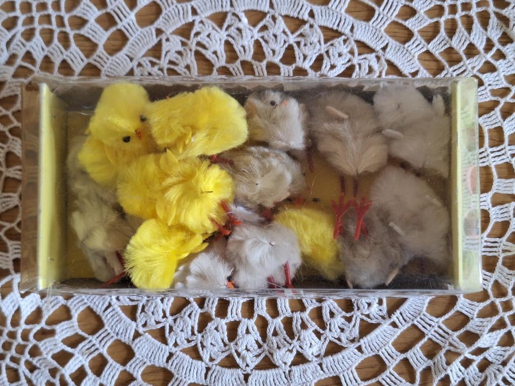 Doosje met chenille kuikentjes, Ophalen of Verzenden