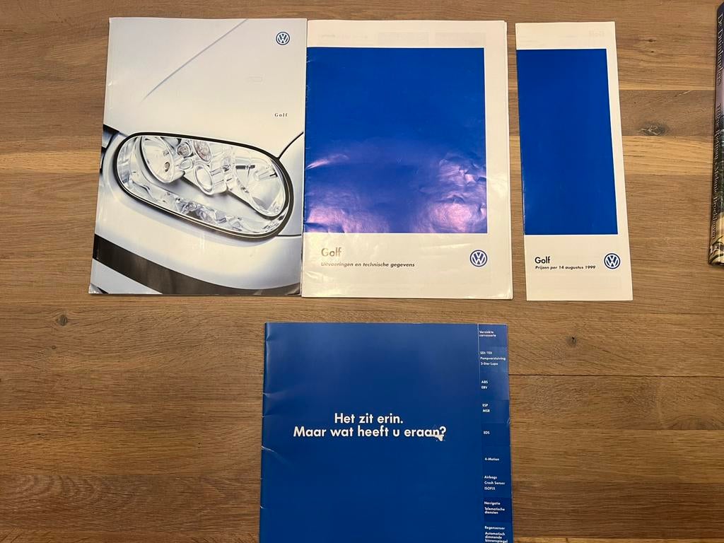 Volkswagen Golf mk4 dealer boekjes, Ophalen of Verzenden