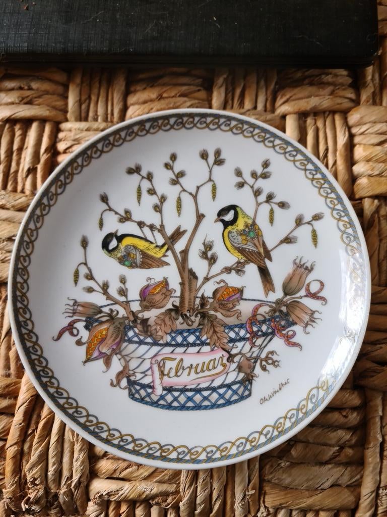 Ole Winter, Hutschenreuther bordjes met vogels. Dec en febr, Ophalen of Verzenden