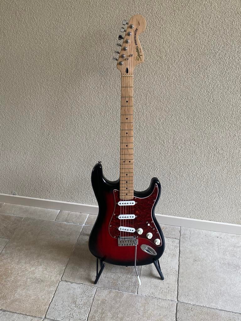 Squier stratocaster standard, Ophalen of Verzenden, Solid body, Fender